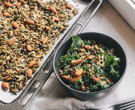 Seed Salad, Salad Toppers, Black Sesame Seeds, Nuts & Seeds, Fennel Seeds, Food Obsession, Pumpkin Seeds, Healthy Fats, Fried Rice