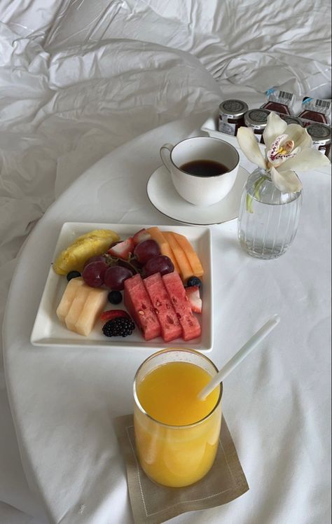 Breakfast Hotel Aesthetic, Hotel Breakfast Aesthetic, Breakfast In Hotel, Hotel Aesthetics, Lee Min Ho Images, Hotel Lifestyle, Breakfast Hotel, Happy Birthday Clip, Birthday Clip