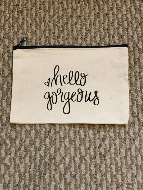 Fancy Cosmetics, Diy Makeup Bag, Canvas Bag Design, Pouch Diy, Bag Quotes, Canvas Makeup Bag, Canvas Cosmetic Bag, Makeup Travel Case, Canvas Bags