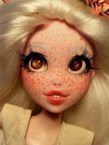 Doll Customization, Arte Grunge, Custom Monster High Dolls, Doll Aesthetic, Fantasy Art Dolls, Custom Toys, Ooak Art Doll, Doll Painting, Unique Dolls