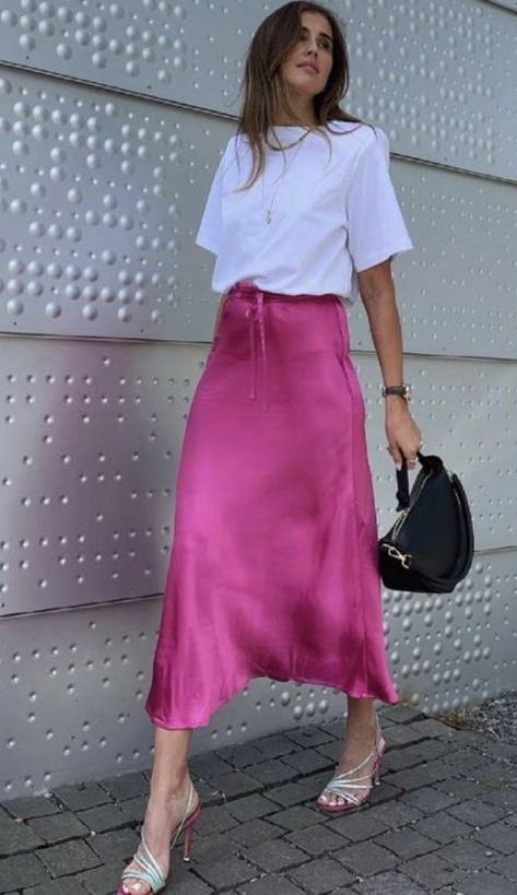 Pink Silk Midi Skirt Outfit, Pink Satin Maxi Skirt Outfit, Hot Pink Maxi Skirt Outfit, Hot Pink Satin Skirt Outfit, Hot Pink Silk Skirt, Pink Silk Skirt Outfit, Outfits Fucsia, Pink Satin Skirt Outfit, Pink Midi Skirt Outfit