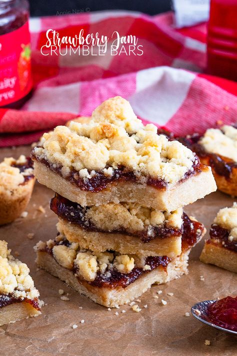 Strawberry Jam Crumble Bars Jam Crumble Bars, Strawberry Shortbread, Raspberry Crumble, Raspberry Cookies, Buttery Shortbread Cookies, Shortbread Bars, Crumble Bars, Sprinkle Cookies, Mini Muffin Pan