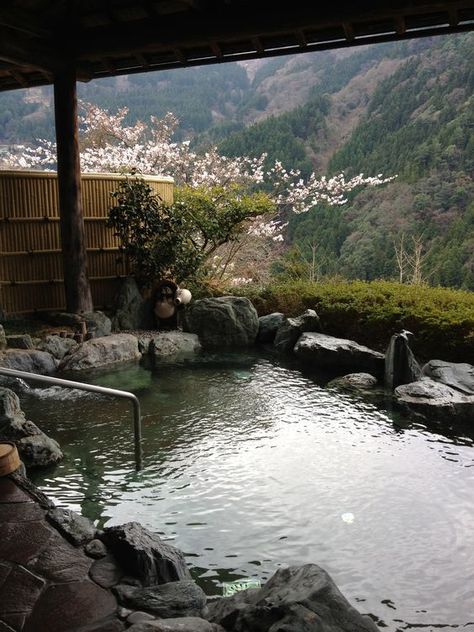 Iya Valley, Japanese Bath House, Japanese Spa, Japanese Onsen, Japanese Hot Springs, Japanese Home Design, Japanese Bath, Japanese Lifestyle, Japan Aesthetic