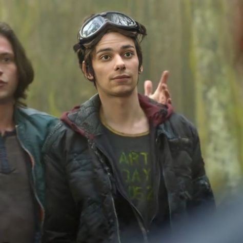 Jasper Jordan The 100, Jasper The 100, Roderick Heffley, Jasper Jordan, Hot Emo Guy, Rodrick Heffley, Devon Bostick, The 100 Show, Canadian Men