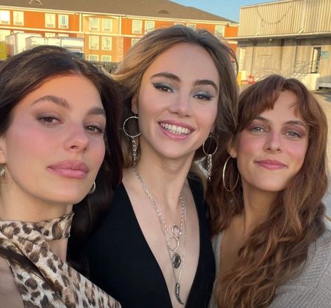 Behind The Scenes Pictures, Riley Keough, Camila Morrone, Eco Jewelry, Daisy Jones, Suki Waterhouse, I'm With The Band, The Best Is Yet To Come, Film Serie