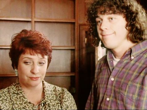 magellan & creek. Jonathan Creek, Tv Detectives, Detective