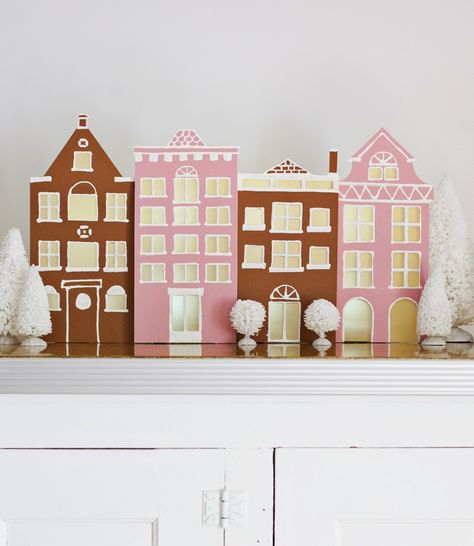 Printables for xmas Diy Winter Village, Diy Christmas Village Houses, Holiday Goals, Diy Honeycomb, Easy Winter Crafts, Mini Gingerbread House, Diy Christmas Village, Diy Winter, Christmas Decoration Ideas