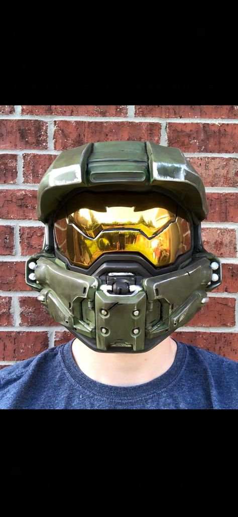 Idk if this has been talked about but Microsoft should make a vr set for the new xbox like playstation and the headset should be master chief styled (btw just randomly grabbed this pic off reddit) Elias Core, Cosplay Halo, Master Chief Helmet, Halo Costume, Vr Set, Taylor Tattoo, Card Reference, Evening Relaxation, Halo Cosplay