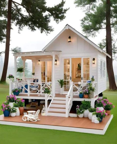 Tiny Backyard House, Tiny Home Ideas, Tiny House Cottage, Cute Cottages, Tiny House Blog, Cabin Tiny House, Small Cottage Homes, Small Tiny House, Backyard House