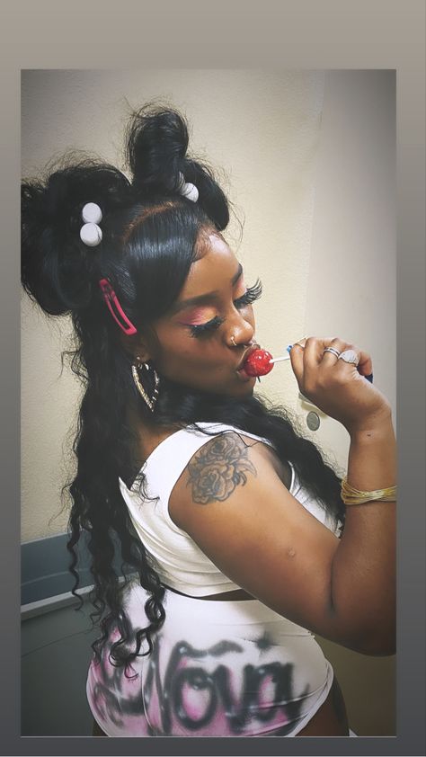 #freaknik #blackgirl #pink #nova 90s Freaknik Hairstyles, Freaknik Party Ideas, Hoochiemama Aesthetic, Freaknik 90s Party, Hoochiemama Aesthetic 90s, Freaknik Ideas, Freaknik Hairstyles, Freaknik Outfits Black Women, Freaknik 90s Outfit