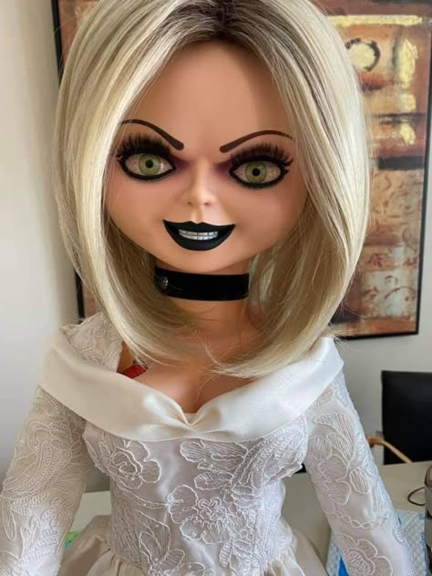 Chuckies Bride Makeup, Chucky Wife Makeup, Chucky Wife Costume, Chucky Wife, Bride Of Chucky Makeup, Bride Of Chucky Halloween, Scary Chucky, Chucky And His Bride, Bride Of Chucky Costume