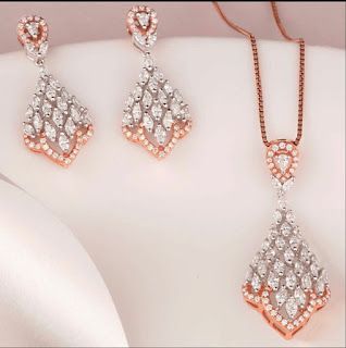 Fancy Diamond Pendant, New Gold Jewellery Designs, Diamond Pendent, Diamond Pendants Designs, Diamond Earrings Design, Pendant Sets, Emerald Wedding Rings, Diamond Pendant Sets, Diamond Jewelry Designs