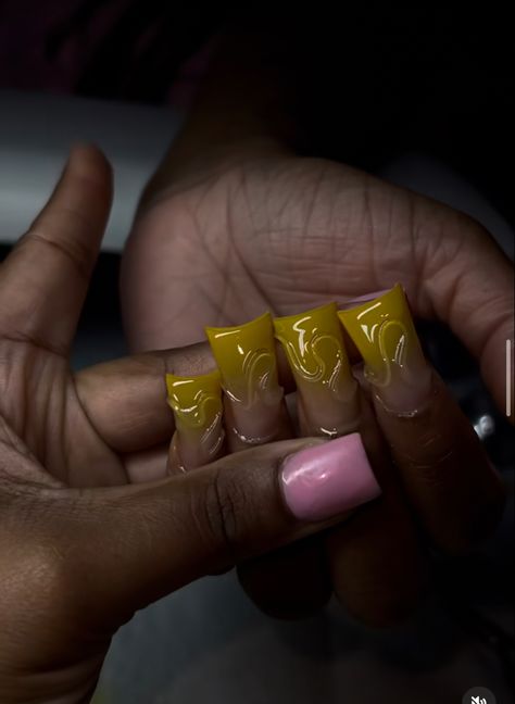 Yellow Duck Nails, Duck Nails, Stiletto Nails Designs, Unique Acrylic Nails, Bling Acrylic Nails, Acrylic Nails Coffin Short, Yellow Duck, Acrylic Nails Coffin, Yellow Nails