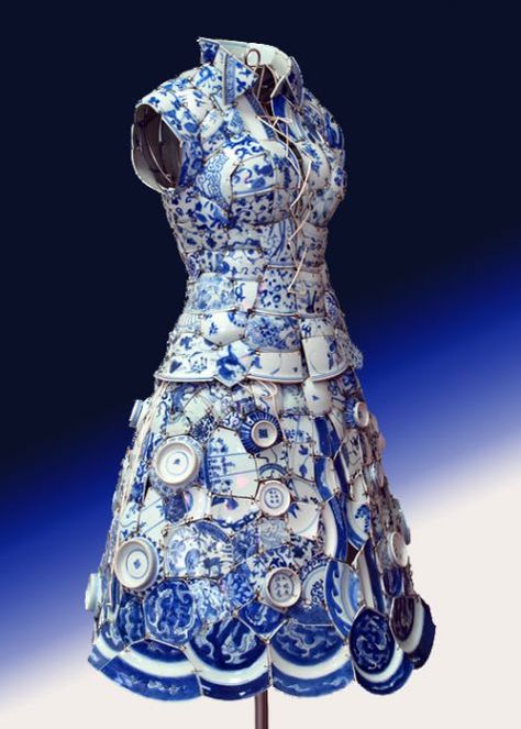 Porcelain Dress by Li Xiaofeng - Imgur Duct Tape Dress, Broken Porcelain, Porcelain Dress, Crazy Dresses, Tattoo Wedding Rings, Stella York Wedding Dress, Brian Froud, Josephine Wall, Paper Dresses