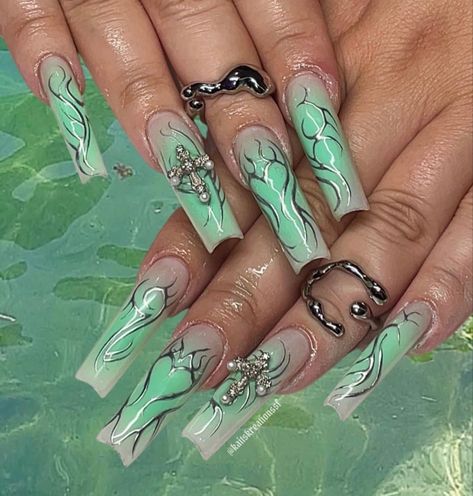 Nail Art Designs Fall, Mint Green Nails, Birthday Nail, Mint Nails, Green Acrylic Nails, Retro Nails, Airbrush Nails, Beautiful Nail Art Designs, Y2k Nails