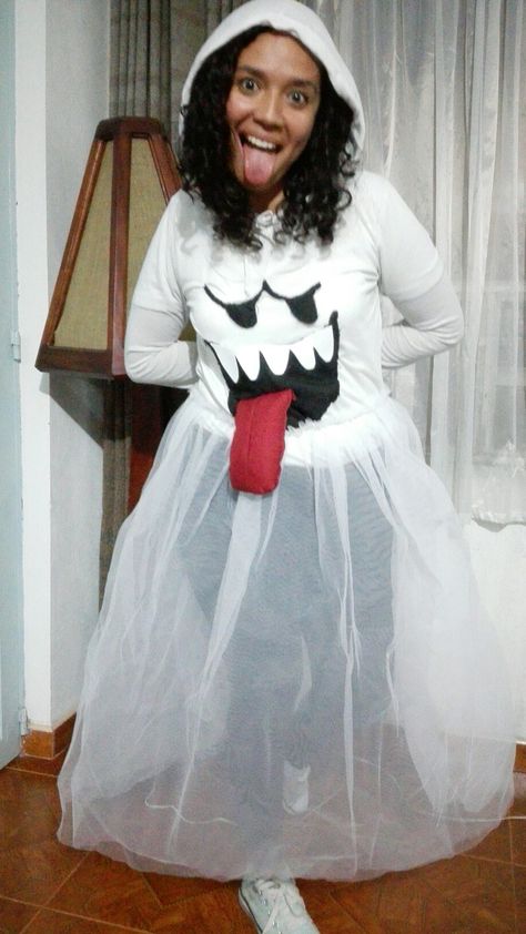 Costume boo Mario bross Boo Mario Costume, Mario Ghost Costume, King Boo Costume Women, Super Mario Boo Ghost Costume, Boo Costume Mario, King Boo Costume Diy, Mario Star Costume, King Boo Costume, Goomba Costume