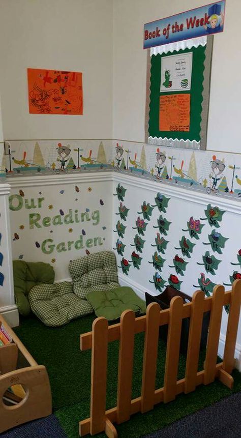 Daycare Reading Corner Ideas, Preschool Cozy Corner, Preschool Cozy Corner Ideas, Preschool Library Center Ideas, Cozy Corner Classroom, Preschool Reading Area, Kindergarten Reading Corner, Preschool Reading Corner, Baby Room Ideas Early Years