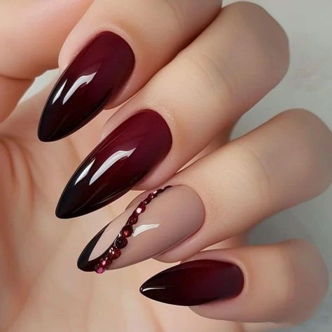 كاترينا كيف, Burgundy Nail Designs, Deep Red Nails, Brown Acrylic Nails, Fall Nail Art Designs, Best Nail Art Designs, Nail Designer, Valentine's Day Nails, Manicure E Pedicure