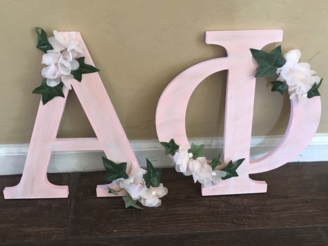 Flower Sorority Letters, Cute Sorority Letters Painted, Greek Letters Painted Sorority, Sorority Letter Designs, Pink Sorority Letters, Sorority Letters Painted Wooden Big, Decorated Sorority Letters, Sorority Letters Painted Wooden, Sorority Painted Letters