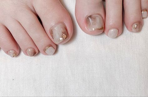 Japanese Pedicure, Glitter Toe Nails, Grad Nails, Minimal Nails Art, Gel Toe Nails, Gel Toes, Pedicure Designs, Minimal Nails, Japanese Nails