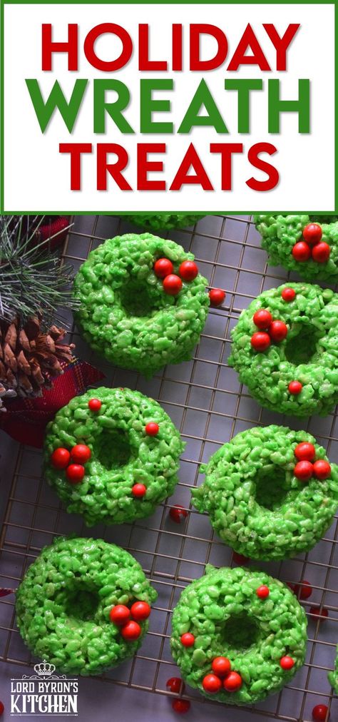 At its basic form, Holiday Wreath Treats are just beautified Rice Krispies Treats. With the help of marshmallows, butter, and green food colouring, these beautiful no-bake cookies are perfect for Christmastime snacking! #christmas #holiday #nobake #treats #marshmallow Christmas Rice Krispies, Krispie Treats Christmas, Rice Krispie Treats Christmas, Christmas Wreath Cookies, Christmas Party Treats, Delicious Christmas Desserts, Wreath Cookies, Rice Krispies Treats, Green Food