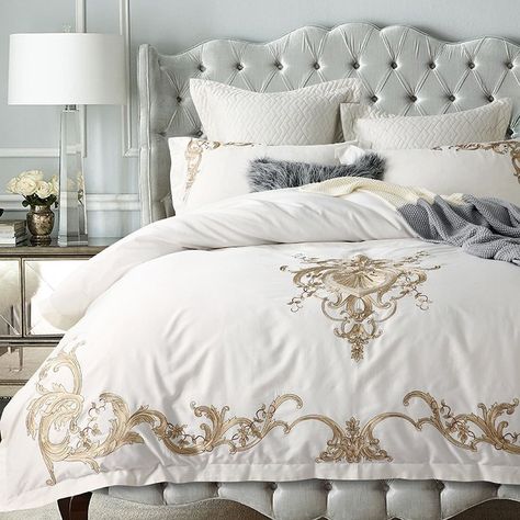 Luxury Glam White and Gold Indian Pattern Full, Queen Size #Bedding #Bedspread #Bedroom Sets White And Gold Bedding, Gold Bedding, Luxury Bedspreads, Queen Size Bed Sets, Affordable Bedding Sets, Egyptian Cotton Duvet Cover, Bed Cover Sets, Girls Bedding Sets, Luxury Bedding Set