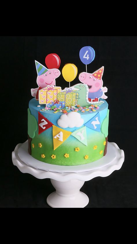 Peppa George Cake, Peppa Pig Birthday Cake For Boys, Tortas Peppa Pig, George Pig Birthday Party, Holiday Cake Designs, Peppa Pig Birthday Decorations, George Pig Birthday, Peppa Pig Birthday Cake, Pig Birthday Cakes