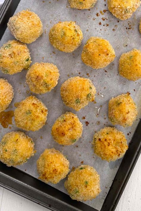 Baked Arancini (Italian Rice Balls Recipe) - IzzyCooking Baked Arancini Rice Balls, Baked Rice Balls, Italian Rice Balls Recipe, Baked Arancini, Italian Rice Balls, Rice Balls Recipe, Risotto Balls, Arancini Recipe, White Wine Chicken