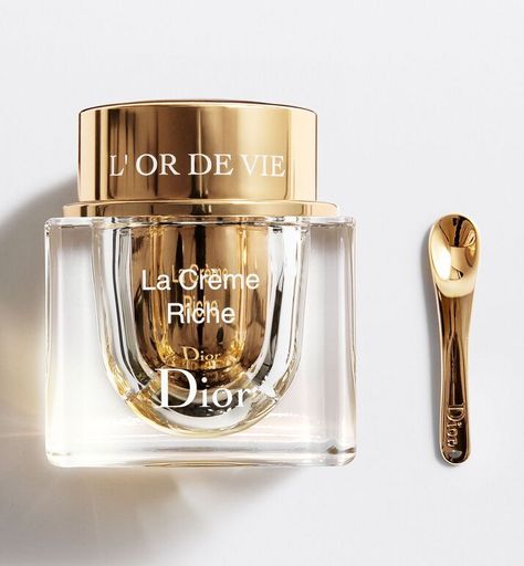 Dior Skincare, Alat Makeup, Creme Anti Age, Flawless Beauty, Dior Beauty, Age Defying, Luxury Skincare, Luxury Beauty, Range Rover