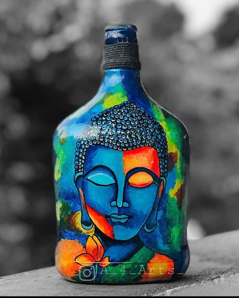 Beer Bottle Art Ideas, Painting Bottles Diy Ideas, Buddha Bottle Art, Beer Bottle Painting, Bottle Art Ideas, Budha Art, Art Ideas Easy, Bottles Decoration Diy, Beer Bottle Art