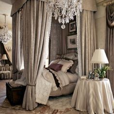 Elegant Modern Bedroom, Ralph Lauren Bedroom, Green Crafts, Elegant Bedroom, Canopy Bed, French Decor, Ralph Lauren Home, Dream Bedroom, Dream Room