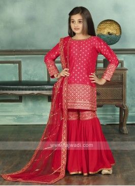 Sharara Suit Indian Designers, Sarara Dress, Sharara Suit Designs, Red Sharara, Indian Dresses For Kids, Frocks For Kids, Sharara Designs, Shadi Dresses, Kids Party Wear