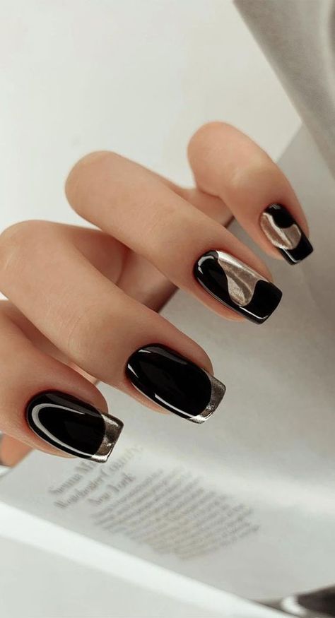 17 Alluring Black Chrome Nail Design Ideas Classy Black Nail Designs, Silver Black Nails, Black Chrome Nails, Simple Toe Nails, Track Black, Face Nails, Sweet Nails, Chrome Nail Art, Chrome Nails Designs