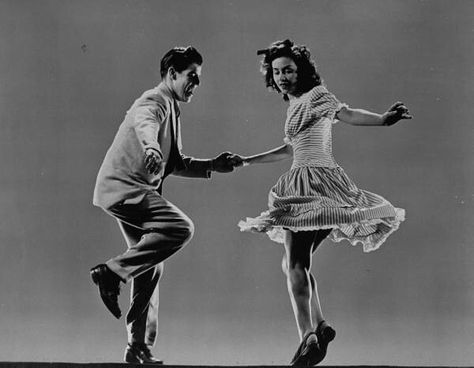 Vintage Dance, Foto Portrait, Lindy Hop, Swing Dancing, Dancing Aesthetic, Swing Dance, Shall We Dance, Rock Lee, People Dancing