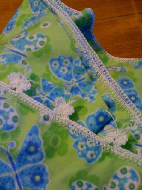 Flutterby Edging--free pattern for crochet butterfly blanket edging Crochet Edging Pattern, Crochet Edging Patterns, Crochet Hook Set, Crochet Butterfly, Crochet Borders, Art Textile, Crochet Edging, Love Crochet