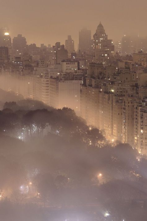 Misty Night, Beautiful Cities In The World, Night Background, Beautiful Cities, Pretty Landscapes, Sky Photos, Images Esthétiques, Most Beautiful Cities, Beautiful Backgrounds