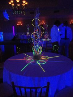 Glow Party Decorations, Glow In Dark Party, Neon Birthday Party, Glow Birthday Party, 80s Theme Party, Blacklight Party, Glow Birthday, Neon Birthday, Adult Halloween Party