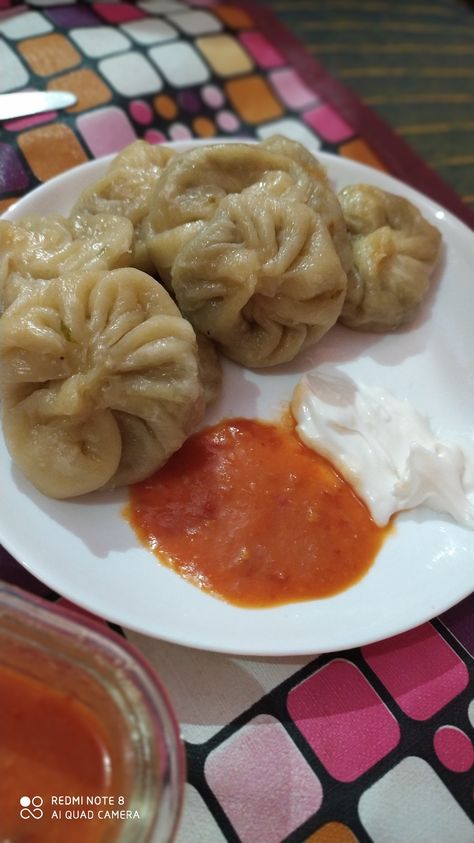 Momos Pic Food, Momos Food Snapchat Story, Snacks Snapchat Stories, Momos Snap Story, Delicious Food Image, Eating Food Funny, Foodie Instagram, Vegetarian Snacks Recipes, Delicacy Food