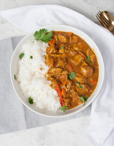 Chicken curry with rice. Chicken Curry Rice Bowl, Curry Rice Bowl, Chicken Curry Rice, Chicken Curry With Rice, Curry With Rice, Curry Chicken And Rice, Veg Curry, Chicken Rice Bowls, Indian Rice