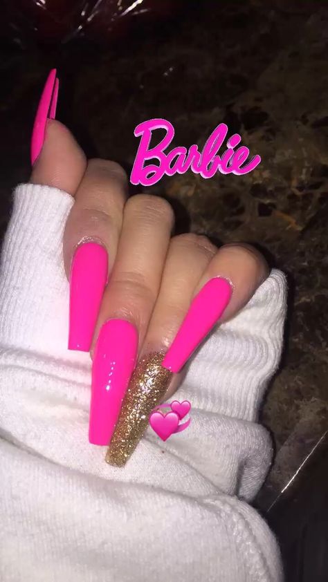 BARBIE HOT PINK NAILS 💖 Nail Art Cute, Barbie Pink Nails, Barbie Nails, Hot Pink Nails, Long Acrylic Nails Coffin, Pink Barbie, Coffin Nails Long, Bling Acrylic Nails, Pink Acrylic Nails