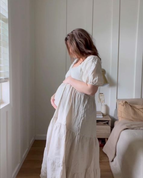 when God whispers… “it can be terrifying and lovely all at once”. 3rd Trimester Outfits, Third Trimester Outfits, Maternity Outfits Summer, Bump Fits, Second Time Mom, God Whispers, Ingenue Essence, Linen Maternity, Pregnant Outfit