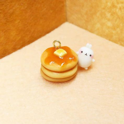 Pancake Sculpture, Clay Pancakes, Pancake Toppings, Pancake Art, Clay Christmas Decorations, Clay Inspo, Clay Magnets, Diy Air Dry Clay, Clay Things