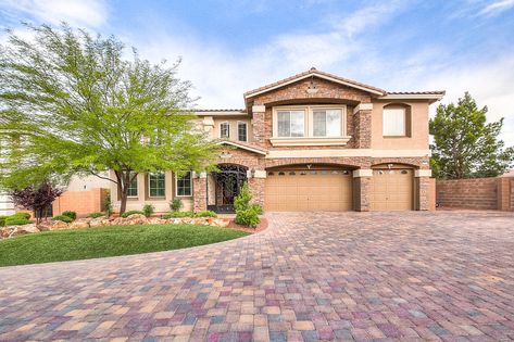 11068 Gaelic Hills Dr, Las Vegas, NV 89141 | MLS #2100256 | Zillow Las Vegas Homes Exterior, Houses In Las Vegas, Las Vegas Houses, Vegas Homes, Las Vagas, Townhouse Exterior, Las Vegas Luxury, Home Styles Exterior, Luxury Modern Homes