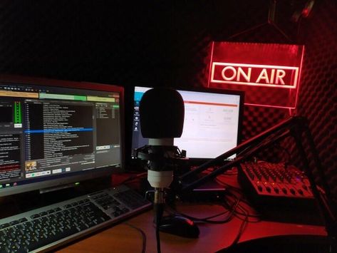 On Air Light, College Radio, Penyiar Radio, On Air Radio, On Air Sign, Room Concept, Dream Jobs, Career Vision Board, Home Recording Studio