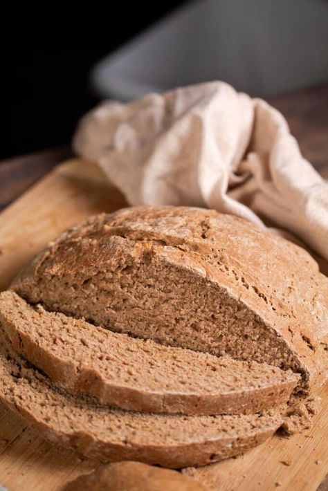 Yeast Free Bread, Serve With Soup, Spelt Bread Recipe, Spelt Flour Recipes, Wheat Free Bread, Irish Traditional, Yeast Free Breads, Spelt Bread, Making Bread