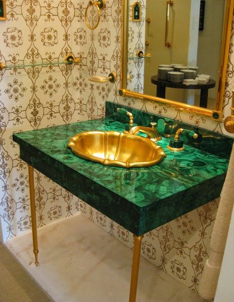 Eye For Design: Decorating With Malachite Malachite Furniture, Malachite Decor, Green Marble Bathroom, Pinterest Bathroom, Verde Marble, Sherle Wagner, Crystal Furniture, Marble Granite Countertops, Gold Faucet