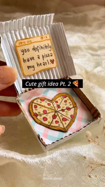 Nirali Shah | Art | Design on Instagram: "Tag a 🍕 your heart 😚 . . Inspo taken from Pinterest & added my touch to it ✨" Heart Pizza, Football Homecoming, Diy Birthday Gifts For Friends, Creative Gifts For Boyfriend, Diy Gifts For Him, Cute Couple Gifts, Pinterest Diy Crafts, Diy Gifts For Friends