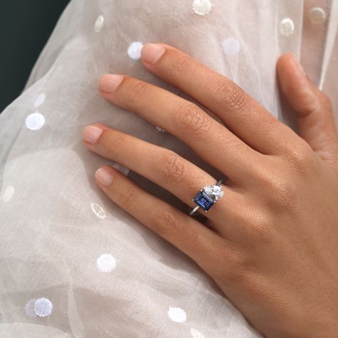 Blue Sapphire and diamond Toi et Moi engagement ring Toi Et Moi Ring Sapphire Diamond, Toi Et Moi Sapphire Diamond, Toi Et Moi Sapphire Ring, Toi Et Moi Engagement Rings Sapphire, Toi Et Moi Ring Sapphire, Ariana Grande Engagement Ring, Ariana Grande Ring, Love And Connection, Blue Engagement Ring