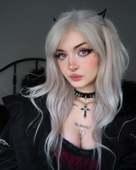 MILK on Twitter: "Bleed for me 🦇 https://t.co/lKiqxxLWbR" / Twitter Blonde Brazilian, Goth Hair, Hair Lace Front Wigs, Cute Goth, Professional Stylist, Seductive Clothes, Normal Hair, Lace Caps, Brazilian Virgin Hair