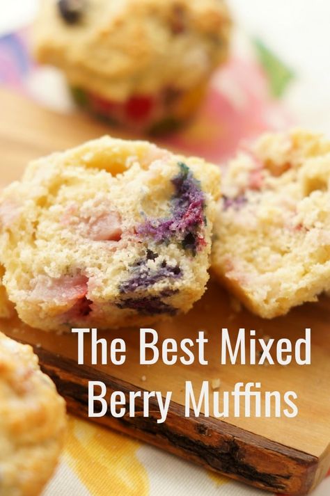 These moist Blueberry and Strawberry Muffins are one of the easiest from scratch muffin recipes that you'll ever try and most definitely the most delicious! They are an easy grab and go breakfast or snack idea for the whole family. #kenarry #ideasforthehome Frozen Berry Muffins, Blueberry And Strawberry, Mixed Berry Muffins, Bakery Style Muffins, Berry Muffins, Simple Muffin Recipe, Strawberry Muffins, Sweet Muffin, Frozen Berries